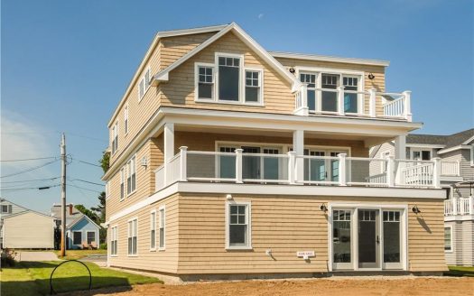 For sale Beach House 475 Webhannet Drive Wells, Maine
